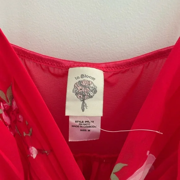 Floral Slip - Picture 2 of 6